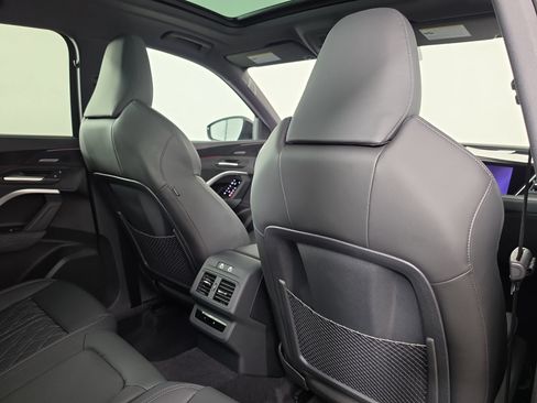 New 2026 Audi SQ5 Premium Plus AWD/4WD image 36