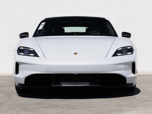 New 2026 Porsche Taycan GTS AWD/4WD image 10