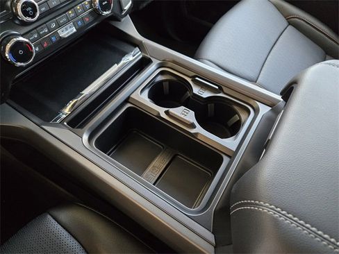 New 2026 Ford F250 Lariat w/ Black Appearance Package image 16