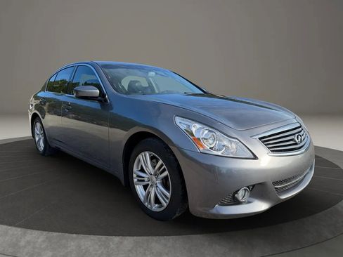 Used 2013 INFINITI G37 G37x Sedan 4D w/ Premium Pkg image 7