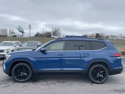 New 2026 Volkswagen Atlas SE FWD image 4