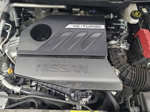 Used 2024 Nissan Rogue SV FWD image 30