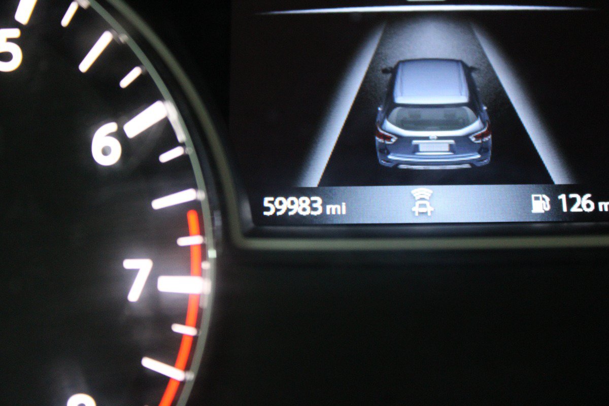 Used 2020 Nissan Pathfinder S FWD image 27
