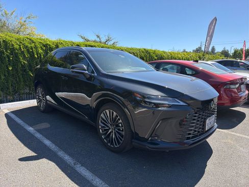 Used 2025 Lexus RX 450h AWD w/ Convenience Package image 2