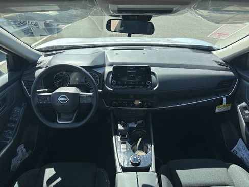 Certified 2025 Nissan Rogue S AWD/4WD image 19