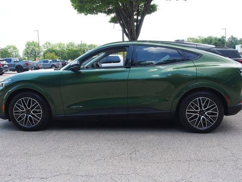 Certified 2025 Ford Mustang Mach-E Premium AWD/4WD image 4