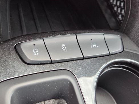 Used 2024 Chevrolet TrailBlazer LS w/ LS Convenience Package FWD image 22