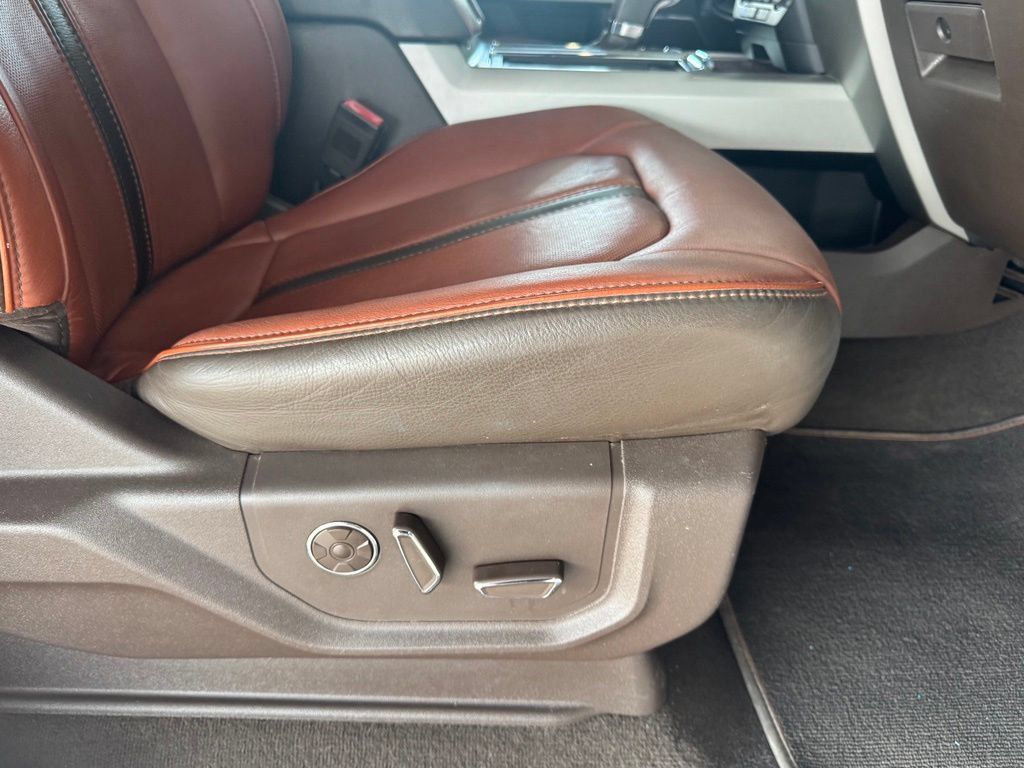 Used 2019 Ford F150 King Ranch w/ Equipment Group 601A Luxury AWD/4WD image 17