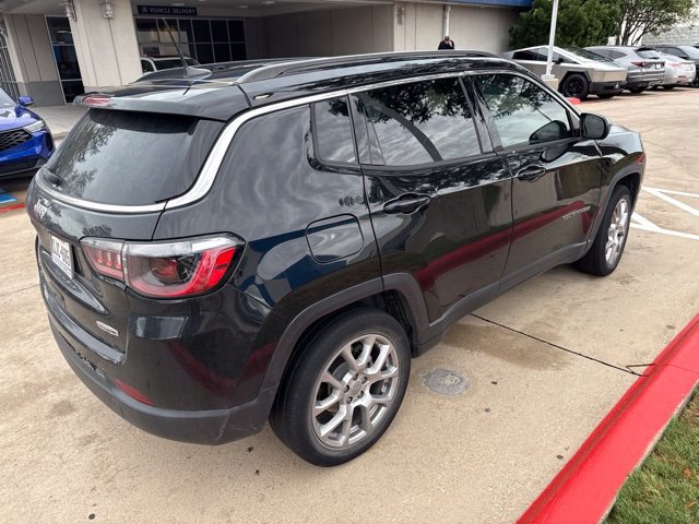 Used 2022 Jeep Compass Latitude AWD/4WD image 5