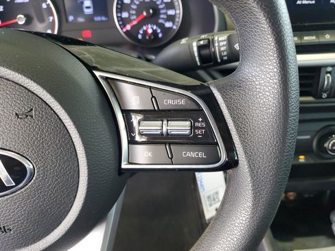 Used 2020 Kia Forte LXS FWD image 24