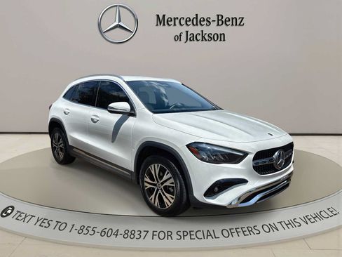 Used 2026 Mercedes-Benz GLA 250 4MATIC image 2