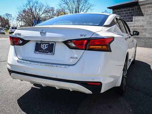 Used 2022 Nissan Altima 2.5 SV image 5