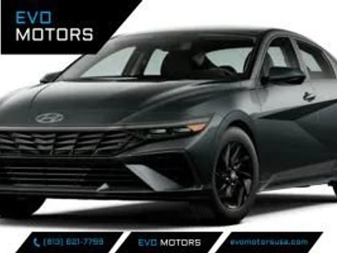 Used 2024 Hyundai Elantra Blue FWD image 1