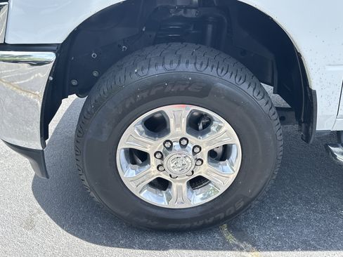 Used 2024 RAM 2500 Big Horn image 13