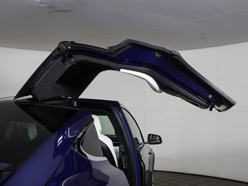 Used 2017 Tesla Model X 100D image 22