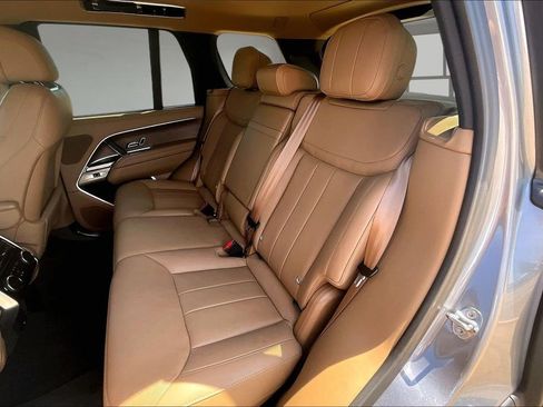 Used 2025 Land Rover Range Rover SE AWD/4WD image 26