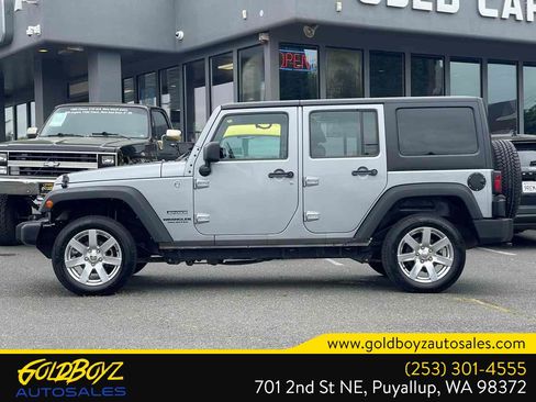 Used 2014 Jeep Wrangler Unlimited Sport AWD/4WD image 7