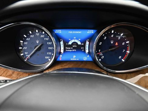 Used 2018 Maserati Quattroporte S GranLusso RWD image 10