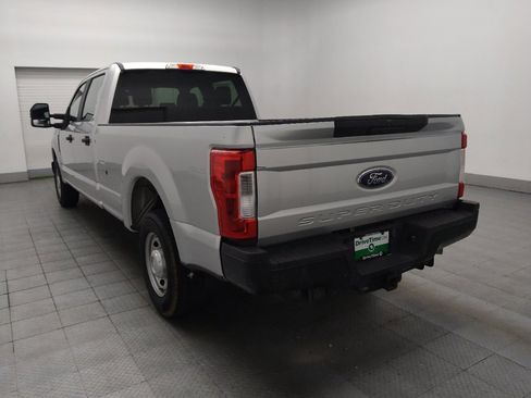 Used 2019 Ford F250 XL w/ Power Equipment Group RWD image 5
