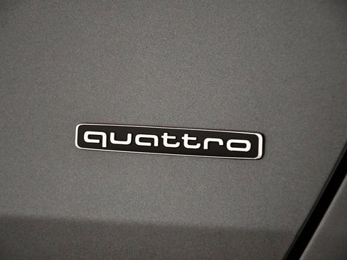 Used 2025 Audi A6 Premium Plus image 10