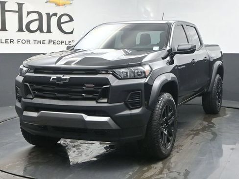 Used 2023 Chevrolet Colorado Trail Boss w/ Advanced Trailering Package AWD/4WD image 7