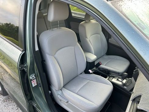 Used 2015 Subaru Forester 2.5i Premium w/ Popular Package #1 AWD/4WD image 16