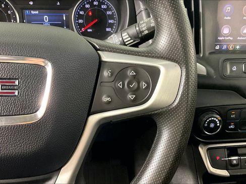 Certified 2023 GMC Terrain SLE FWD image 11