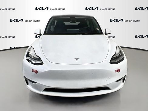 Used 2023 Tesla Model Y Long Range AWD/4WD image 2