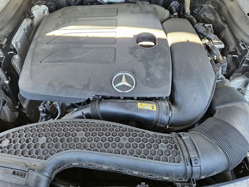 Used 2020 Mercedes-Benz GLC 300 image 32