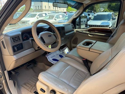 Used 2004 Ford F250 Lariat AWD/4WD image 10