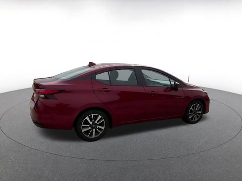 Used 2025 Nissan Versa SV FWD image 15