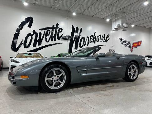 Used 2003 Chevrolet Corvette Convertible w/ Preferred Equipment Group1 RWD image 1