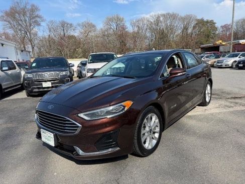 Used 2019 Ford Fusion SEL image 1