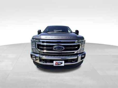 Used 2021 Ford F250 Lariat w/ Lariat Value Package AWD/4WD image 3
