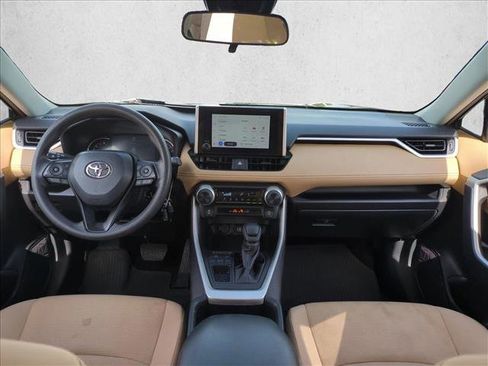 Used 2025 Toyota RAV4 LE FWD image 17