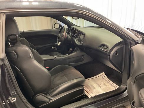 Used 2016 Dodge Challenger R/T Scat Pack w/ Leather Interior Group RWD image 31