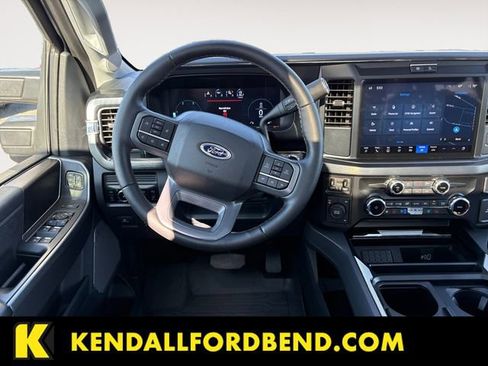 Used 2025 Ford F450 Lariat w/ FX4 Off-Road Package AWD/4WD image 11