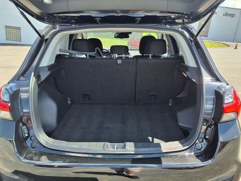 Used 2025 Mitsubishi Outlander Sport LE AWD/4WD image 27