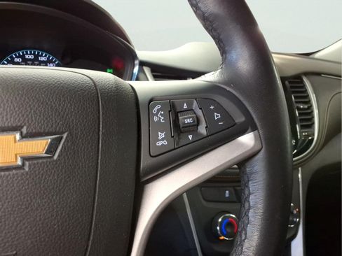 Certified 2018 Chevrolet Trax LT w/ LT Convenience Package FWD image 14