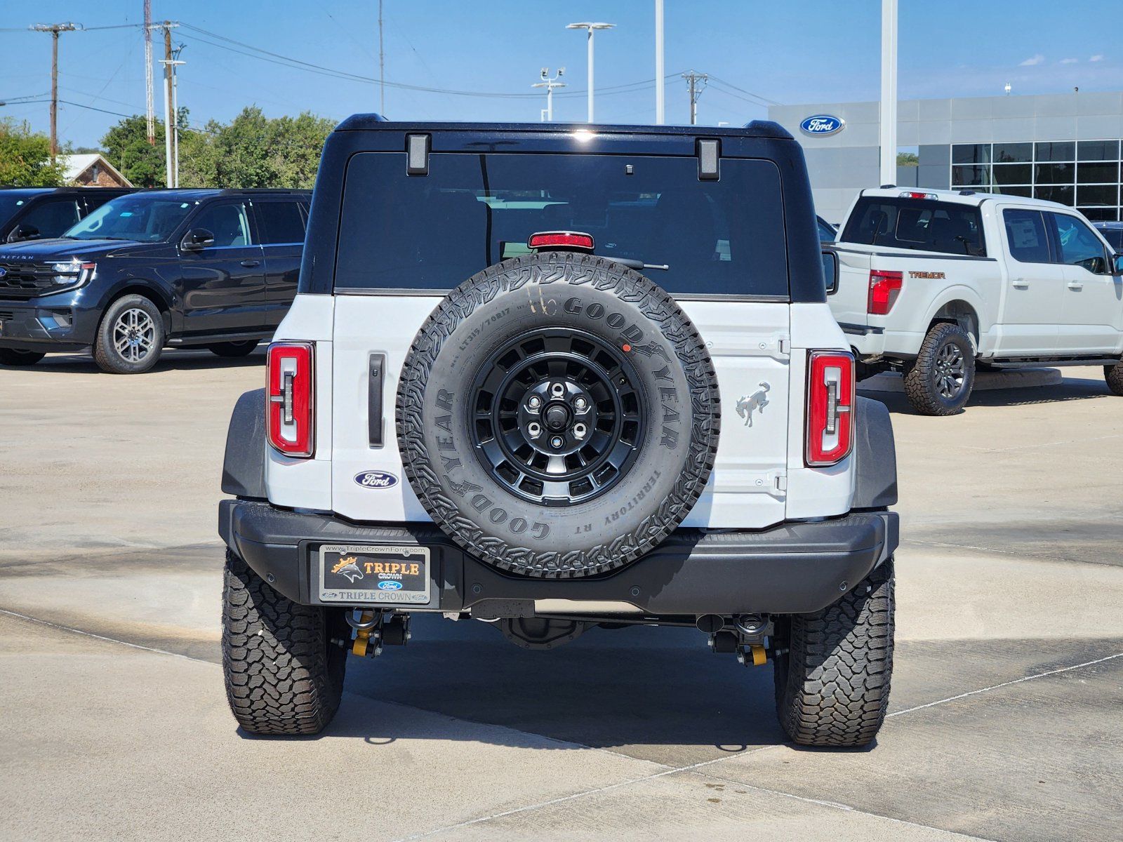 New 2026 Ford Bronco Badlands AWD/4WD image 8