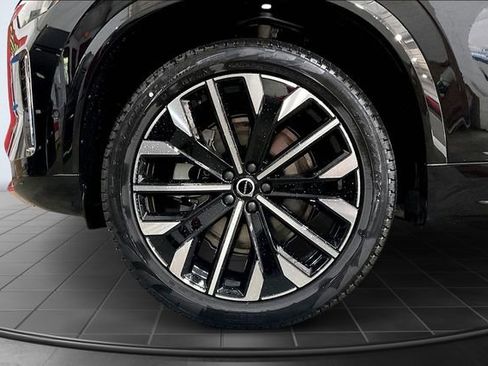 New 2026 Volvo XC90 B6 Plus w/ Protection Package image 14
