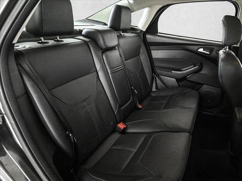 Used 2015 Ford Focus Titanium w/ Titanium Cold Weather Package FWD image 20