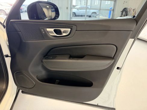 Used 2024 Volvo XC60 B5 Plus AWD/4WD image 22