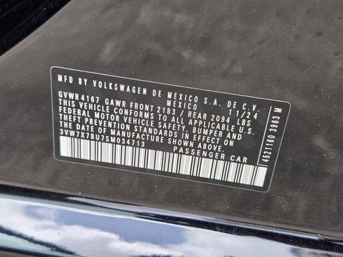 Used 2025 Volkswagen Jetta SE FWD image 33
