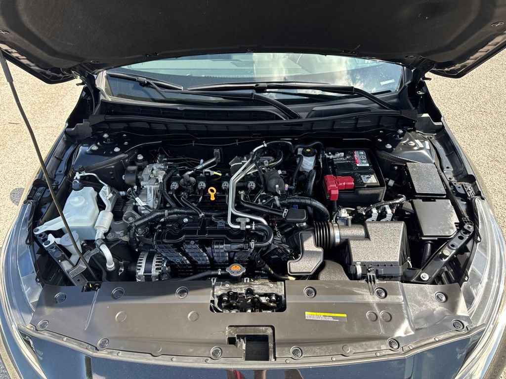 Used 2023 Nissan Altima 2.5 SR FWD image 9