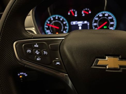 Used 2023 Chevrolet Equinox LS image 16