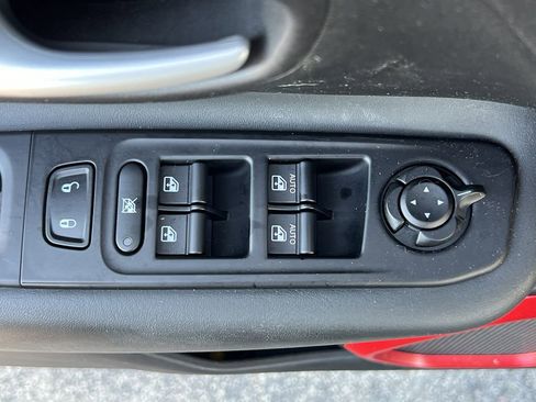 Used 2023 Jeep Renegade Trailhawk image 14