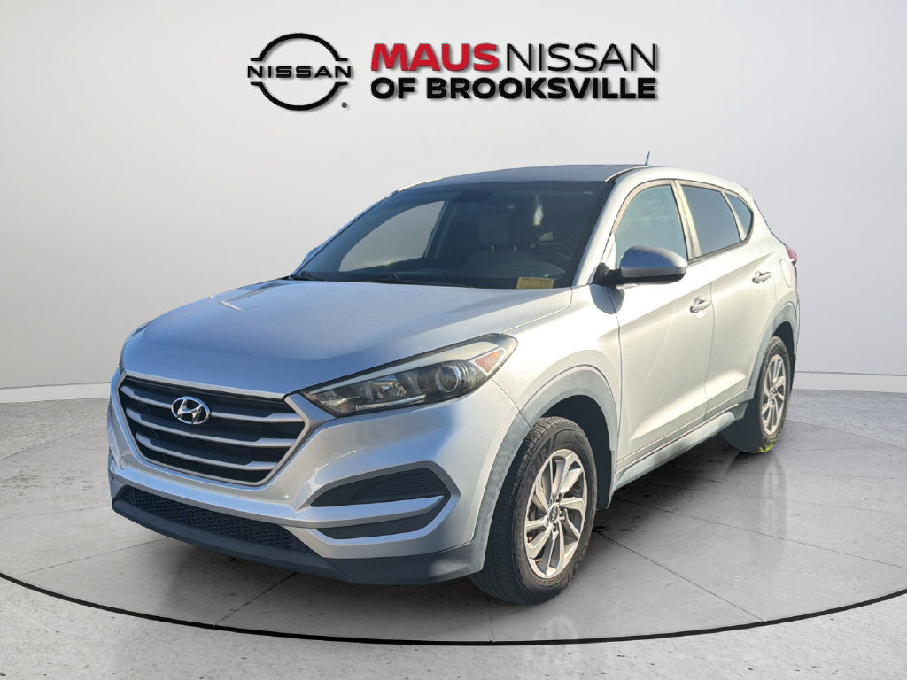 Used 2017 Hyundai Tucson SE w/ Cargo Package FWD image 4