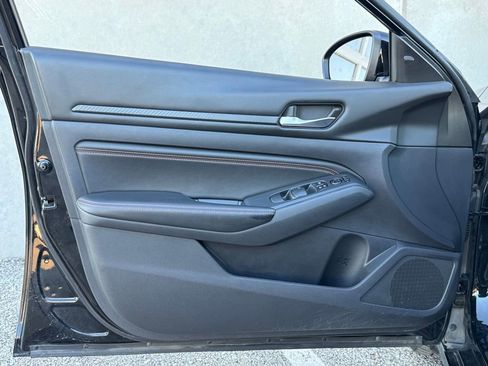 Used 2020 Nissan Altima 2.0 SR image 12