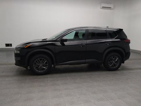 Used 2021 Nissan Rogue S image 2